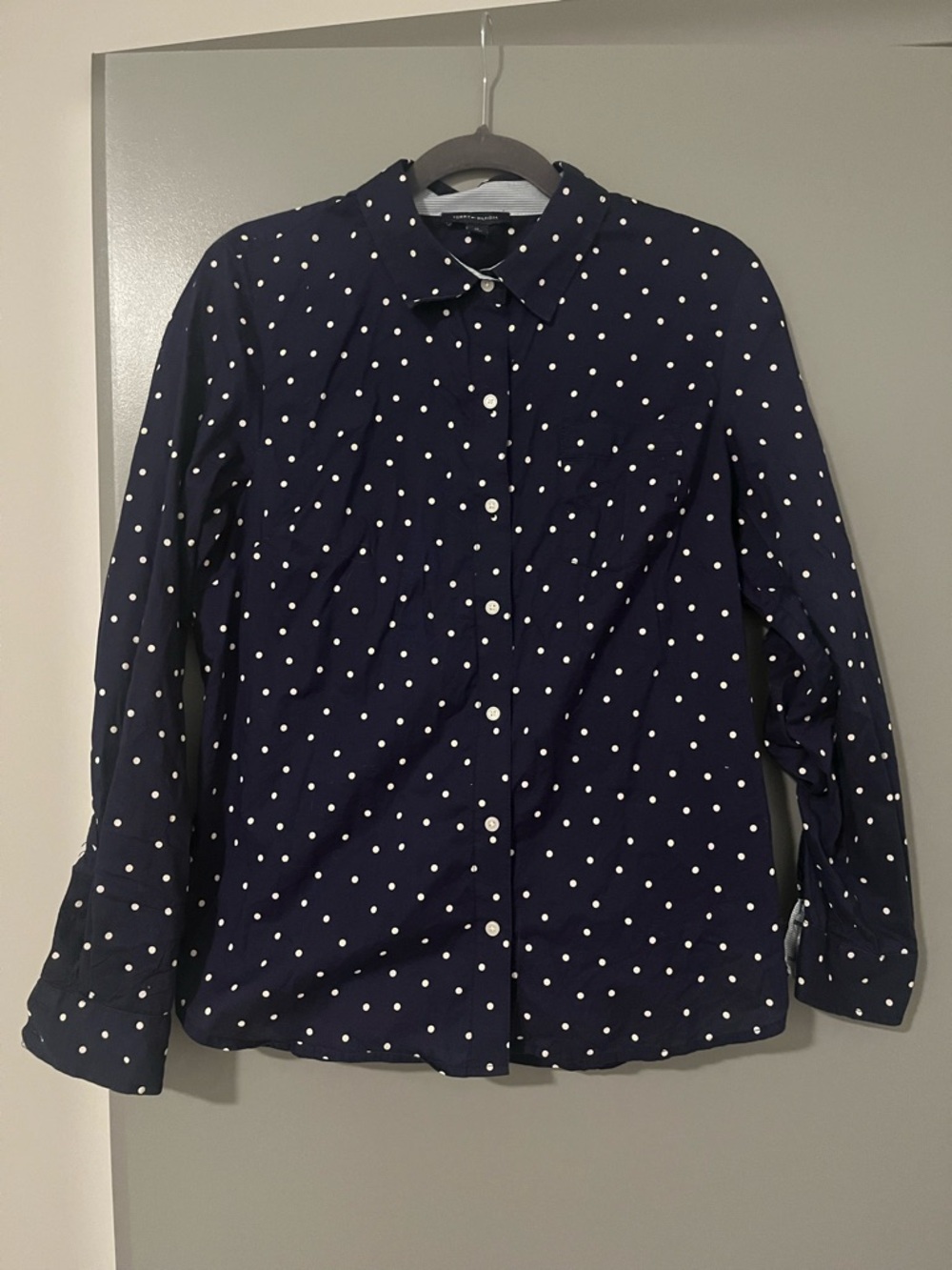 NWOT Tommy Hilfiger Size medium Women’s Navy Polka Dot Button-Up Shirt
